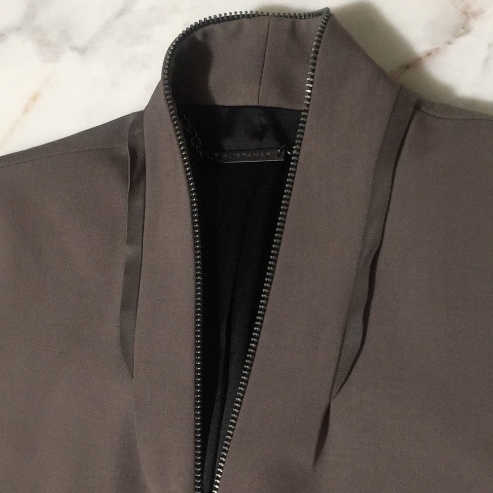 Elie Tahari Suit Jacket/blazer with zipper details, size 2